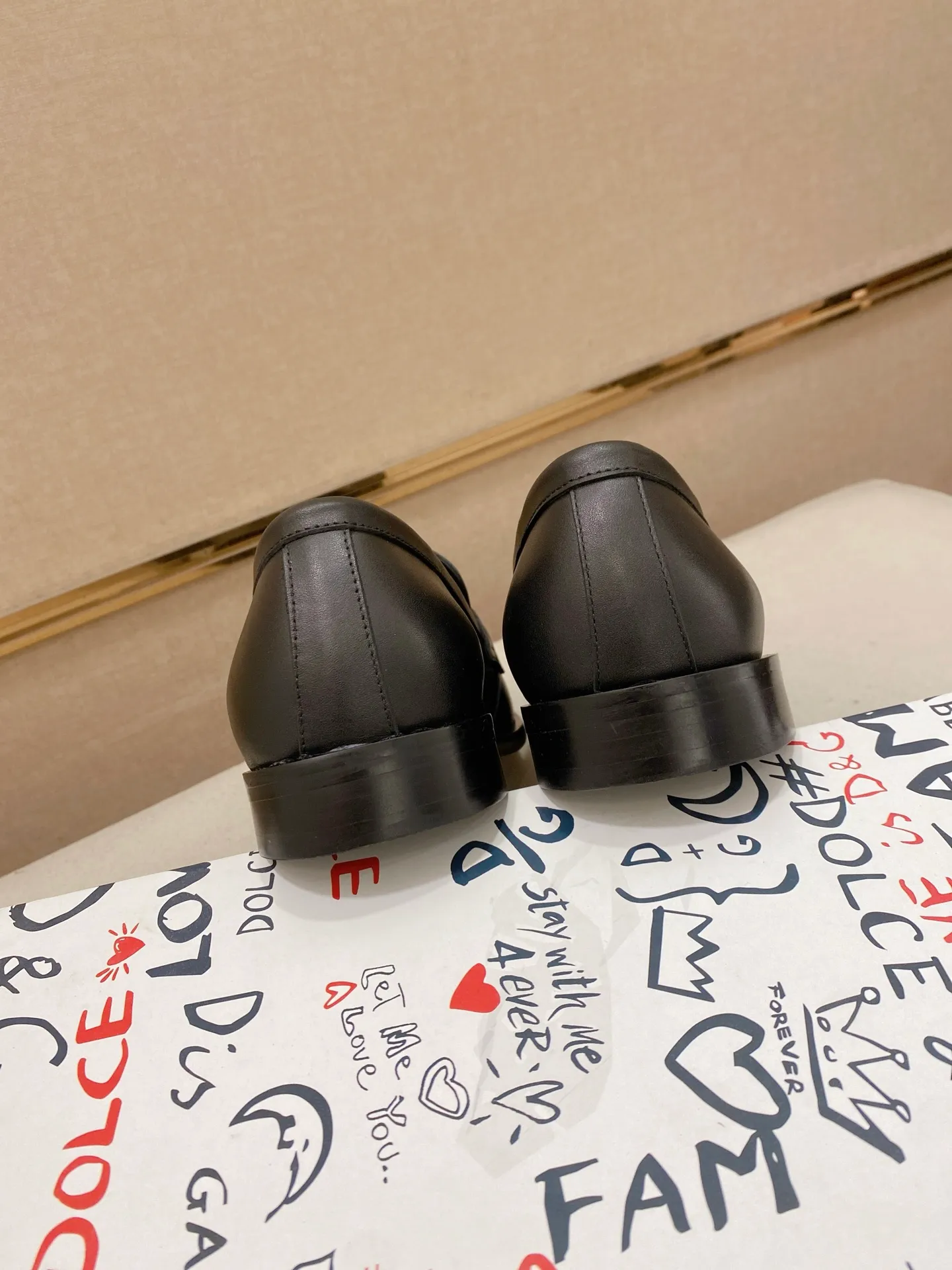 Factory price 540💰🌲DG top-notch🔍🔍men's new leather shoes🚹sold at the same time⚠The uppers are imported cowhide from Italy, the entire imported cowhide lining, and imported accessories💪💪, completely 1⃣️ vs. 1⃣️🇮🇹 💪💪, ⚠Sole: The original sole is specially provided by the original factory, the exclusive movable molded sole is super comfortable, ⚠Original factory follow-up goods, 🔍🔍high quality, can be entered and exited at will, welcome to compare ⚠Size number: 38-44. Can be customized 45 non-returnable